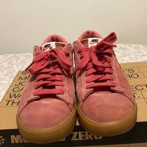 Supreme Nike blazer low GT